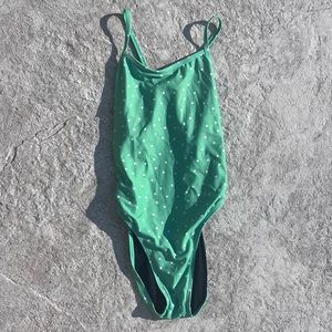 Jolyn Chevy in Green Star (32)